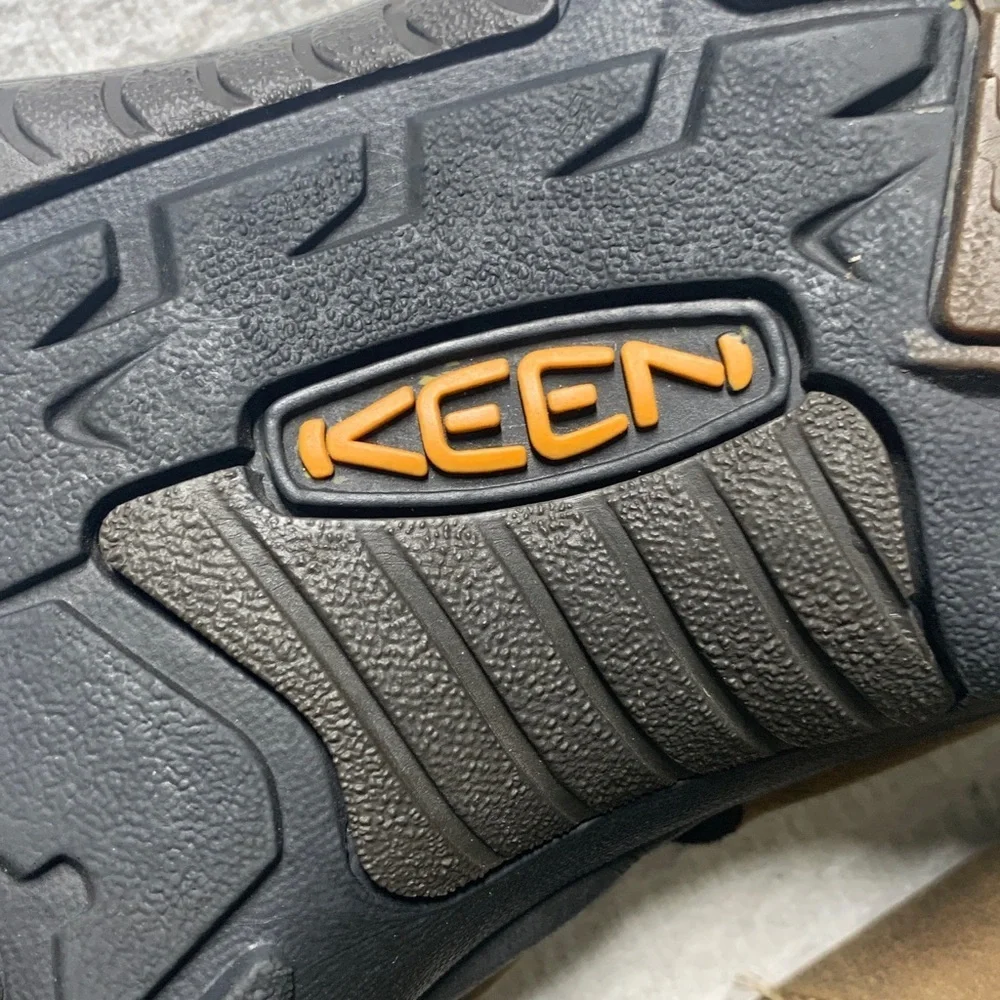Keen Newport leather sandal size 11.5